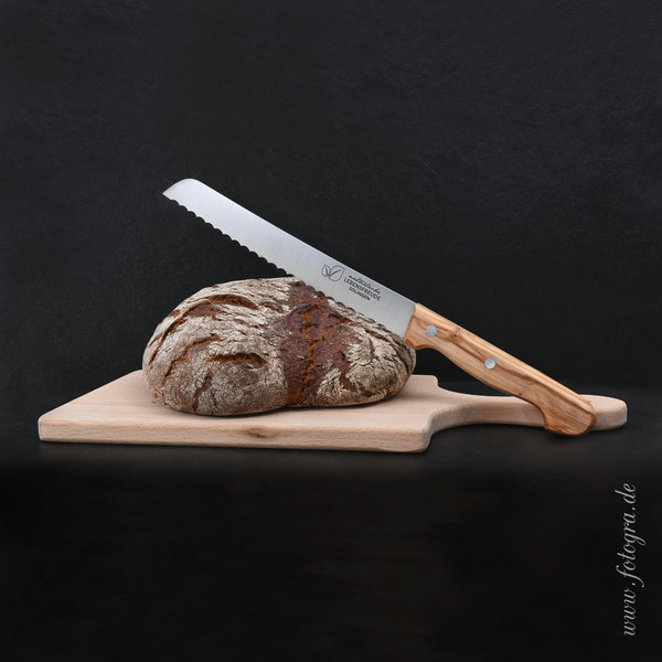 Brotmesser aus Solingen mit Olivenholz Griff