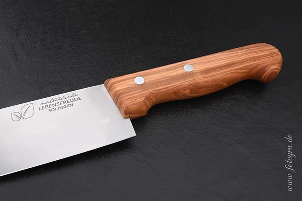 Santoku Messer mit Olivenholz Griff - sehr scharfe 20 cm Klinge - Made in Germany